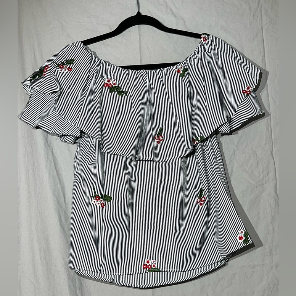 Miss Me dressy top